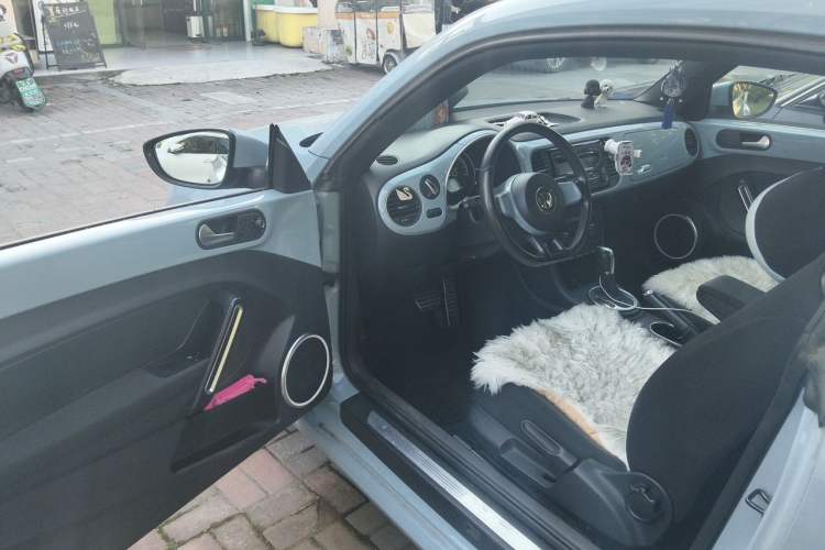 Used Volkswagen Beetle 2015 180TSI model Driver Seat