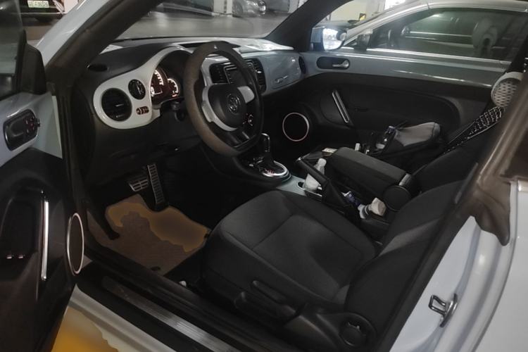 Used Volkswagen Beetle 2015 180TSI model Driver Seat