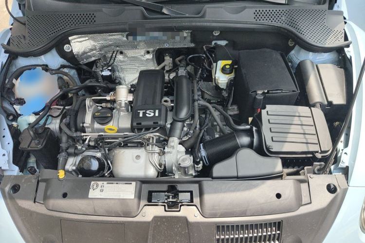 Used Volkswagen Beetle 2015 180TSI model Engine Bay