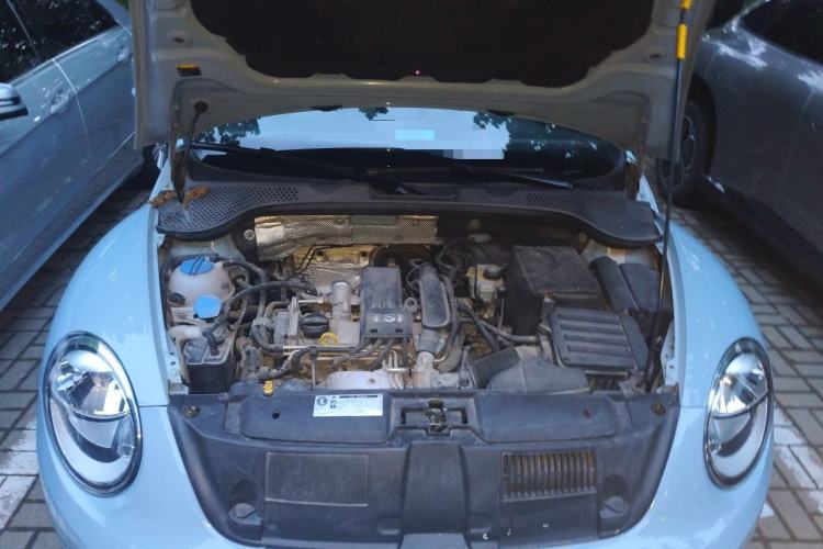 Used Volkswagen Beetle 2015 180TSI model Engine Bay