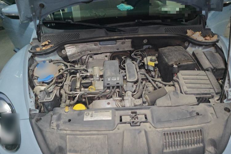 Used Volkswagen Beetle 2015 180TSI model Engine Bay