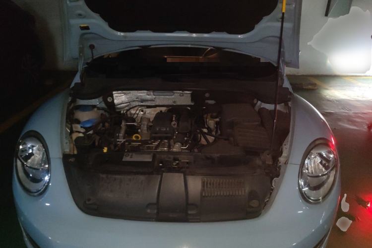 Used Volkswagen Beetle 2015 180TSI model Engine Bay