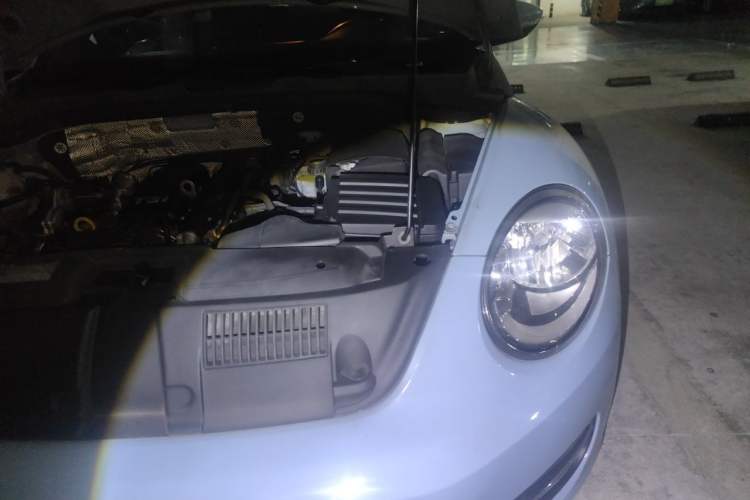Used Volkswagen Beetle 2015 180TSI model Engine Bay Left