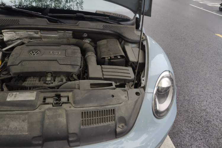 Used Volkswagen Beetle 2015 380TSI Engine Bay Left