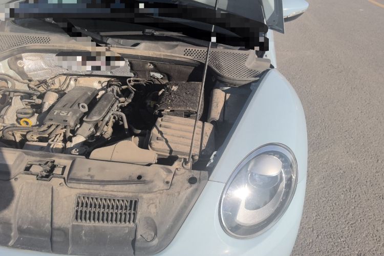 Used Volkswagen Beetle 2015 180TSI model Engine Bay Left