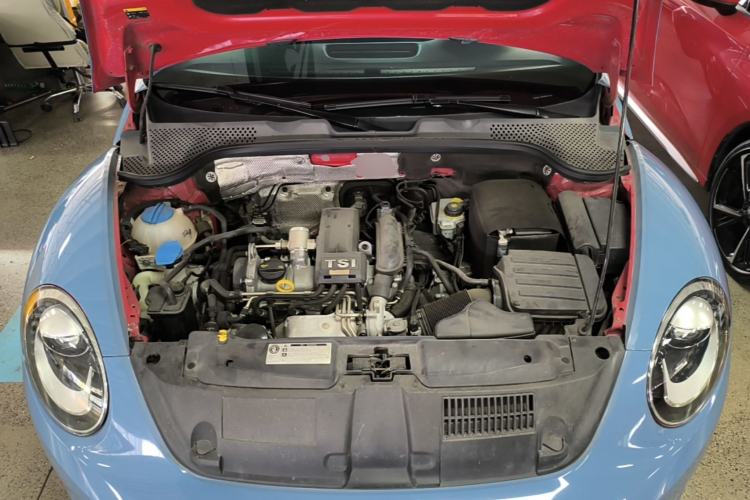 Used Volkswagen Beetle 2015 180TSI model Engine Bay