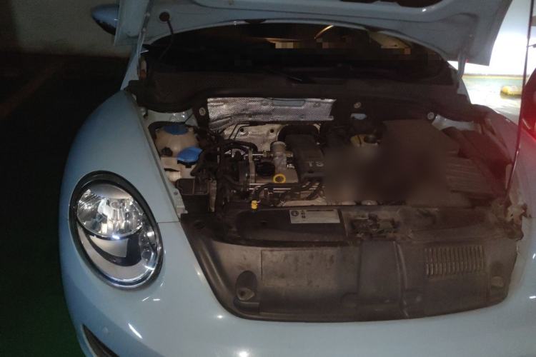 Used Volkswagen Beetle 2015 180TSI model Engine Bay Right