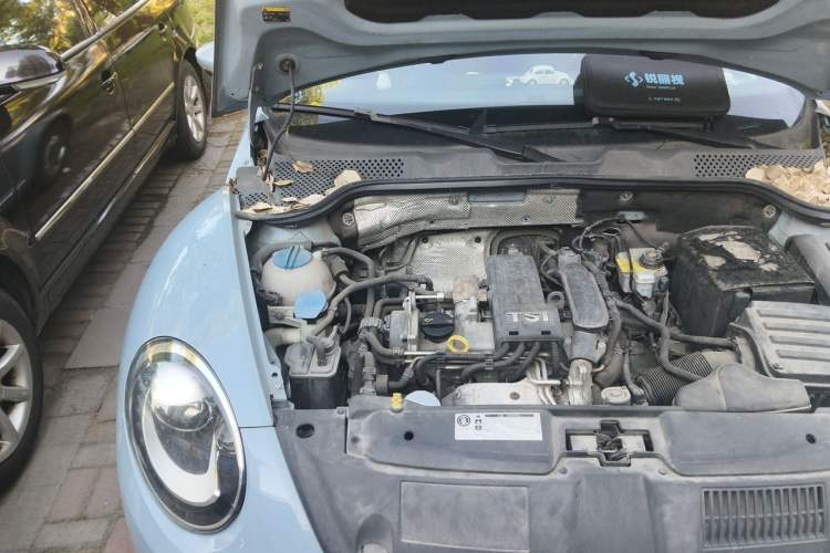 Used Volkswagen Beetle 2015 180TSI model Engine Bay Right