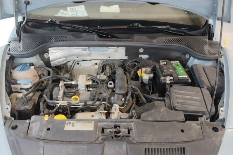 Used Volkswagen Beetle 2015 180TSI model Engine Bay