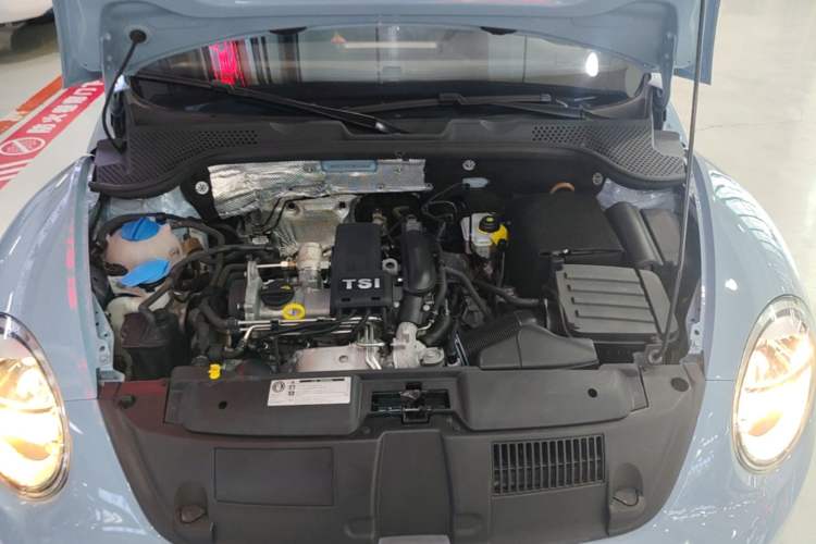 Used Volkswagen Beetle 2015 180TSI model Engine Bay