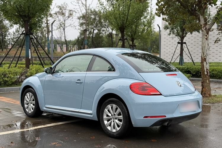 Used Volkswagen Beetle 2015 180TSI model Exterior 3