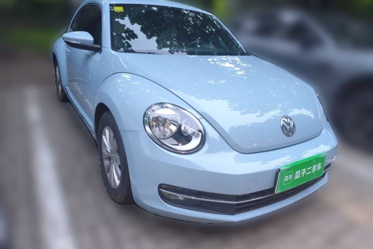 Used Volkswagen Beetle 2015 180TSI model Front Right 45 Deg
