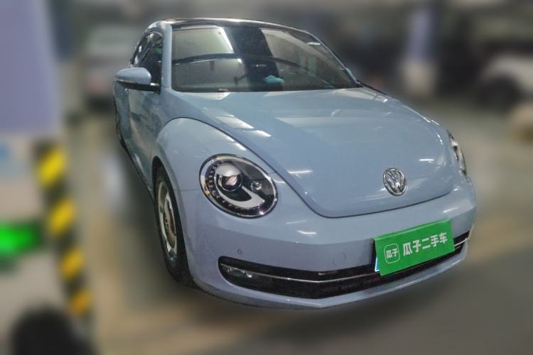 Used Volkswagen Beetle 2015 180TSI model Front Right 45 Deg