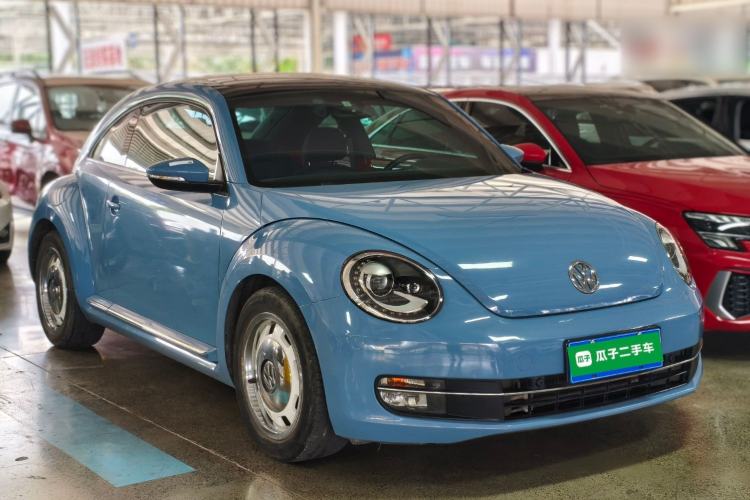 Used Volkswagen Beetle 2015 180TSI model Front Right 45 Deg