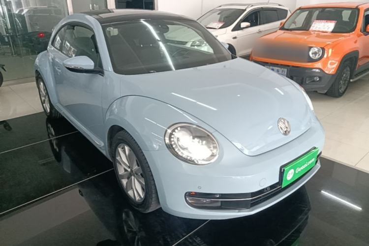 Used Volkswagen Beetle 2015 180TSI model Front Right 45 Deg