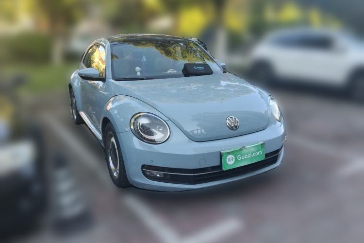 Used Volkswagen Beetle 2015 180TSI model Front Right 45 Deg