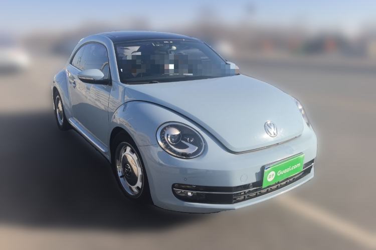 Used Volkswagen Beetle 2015 180TSI model Front Right 45 Deg