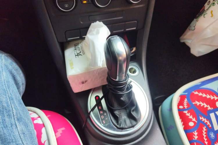 Used Volkswagen Beetle 2015 180TSI model Gear Lever