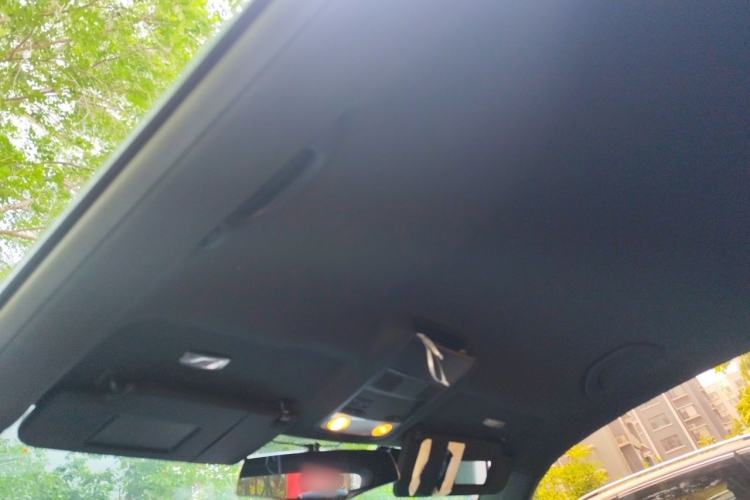 Used Volkswagen Beetle 2015 180TSI model Headliner