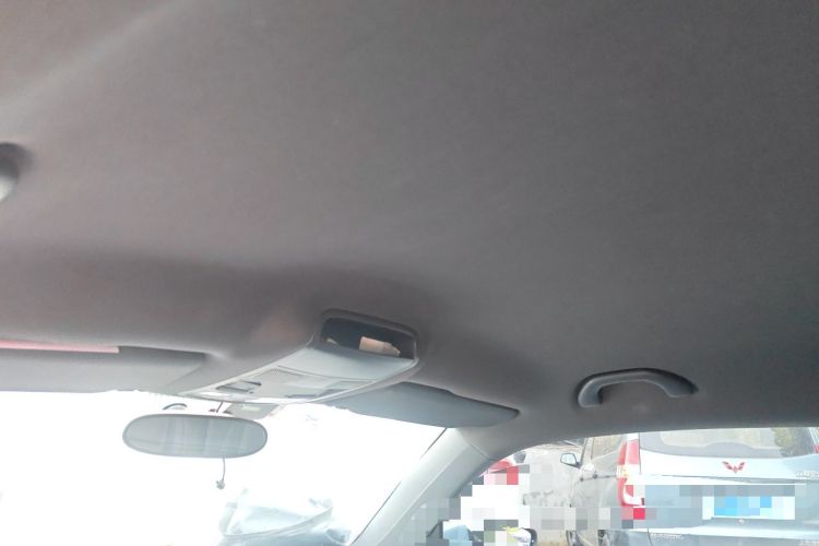 Used Volkswagen Beetle 2015 180TSI model Headliner