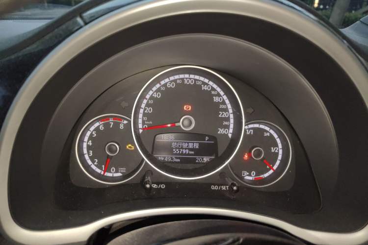 Used Volkswagen Beetle 2015 380TSI Instrument Cluster