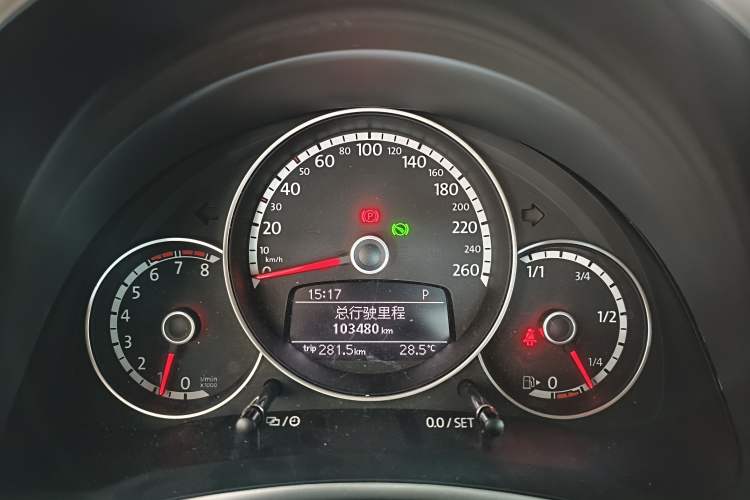 Used Volkswagen Beetle 2015 180TSI model Instrument Cluster