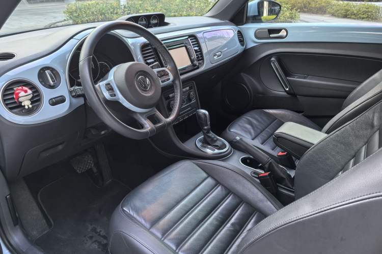 Used Volkswagen Beetle 2015 280TSI Interior 2
