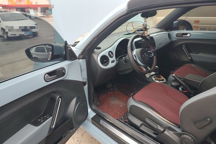 Used Volkswagen Beetle 2015 180TSI Convertible Edition Interior 3
