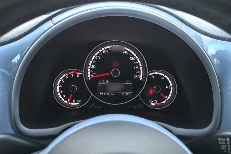 Used Volkswagen Beetle 2015 280TSI Interior 3