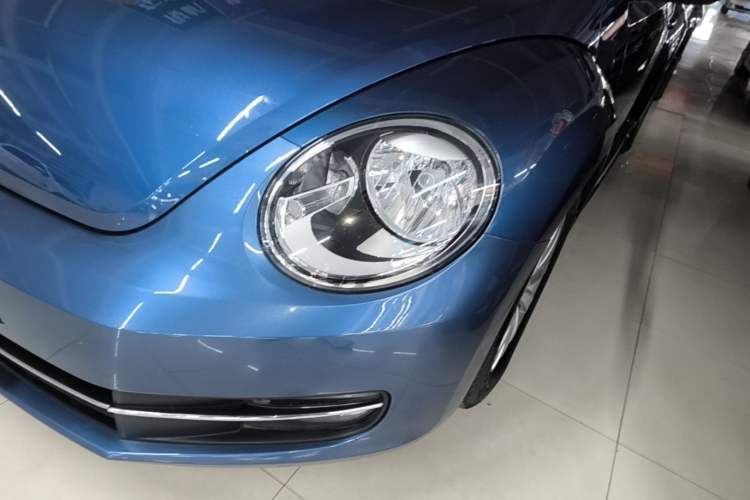 Used Volkswagen Beetle 2015 180TSI model Left Front Headlight