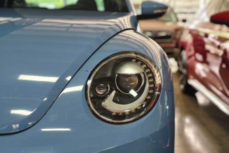 Used Volkswagen Beetle 2015 180TSI model Left Front Headlight