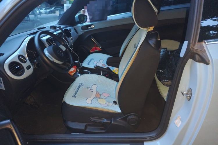 Used Volkswagen Beetle 2015 180TSI model Left Front Seat