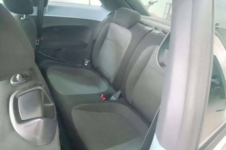 Used Volkswagen Beetle 2015 180TSI model Left Rear Seat
