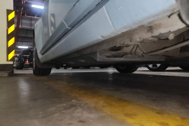 Used Volkswagen Beetle 2015 180TSI model Left Side Sill