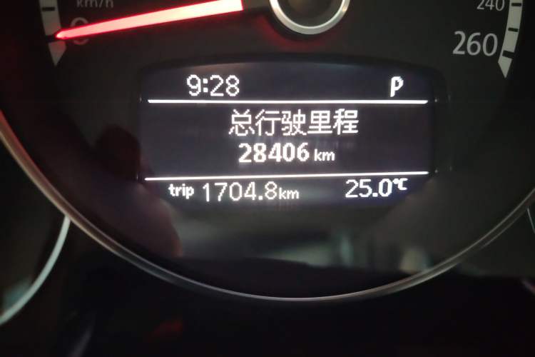 Used Volkswagen Beetle 2015 180TSI Convertible Edition Odometer Close Up
