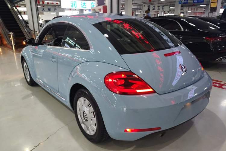 Used Volkswagen Beetle 2015 180TSI model Rear Left 45 Deg