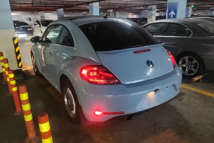 Used Volkswagen Beetle 2015 180TSI model Rear Left 45 Deg