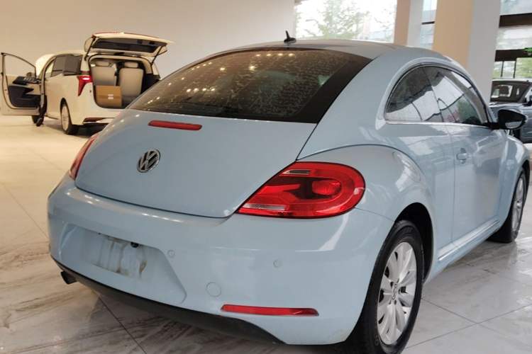 Used Volkswagen Beetle 2015 180TSI model Rear Right 45 Deg