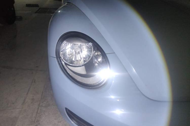 Used Volkswagen Beetle 2015 180TSI model Right Front Headlight