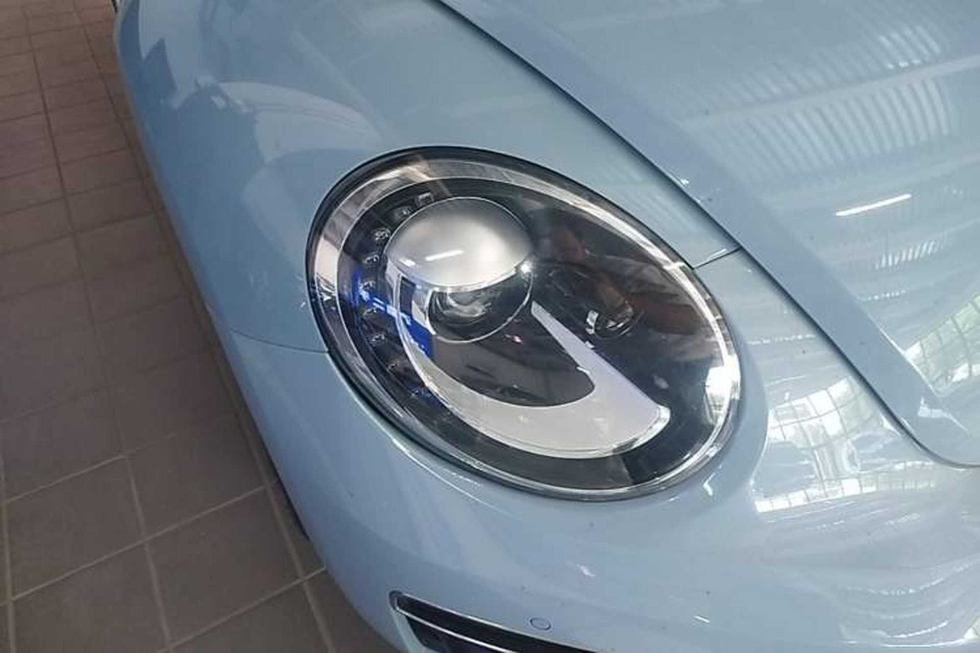Used Volkswagen Beetle 2015 280TSI Right Front Headlight