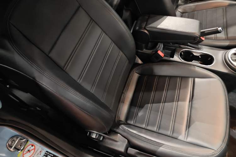 Used Volkswagen Beetle 2015 280TSI Right Front Seat