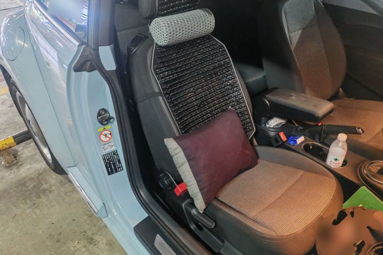 Used Volkswagen Beetle 2015 180TSI model Right Front Seat
