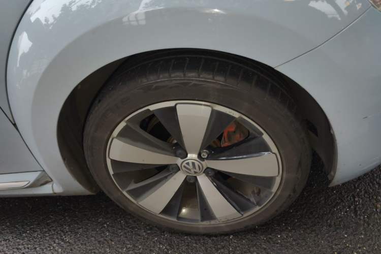 Used Volkswagen Beetle 2015 380TSI Right Front Wheel Hub