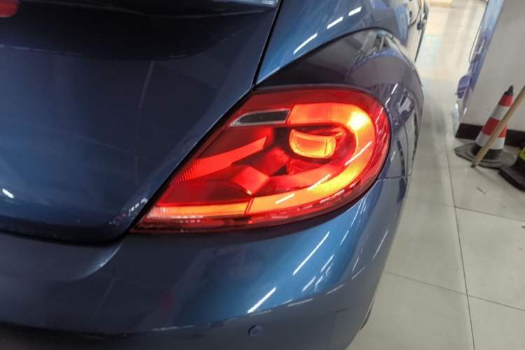 Used Volkswagen Beetle 2015 180TSI model Right Rear Taillight