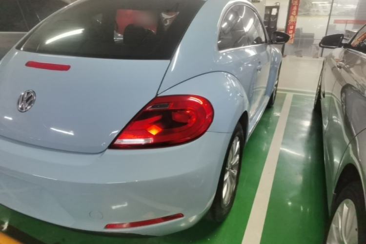 Used Volkswagen Beetle 2015 180TSI model Right Rear Taillight