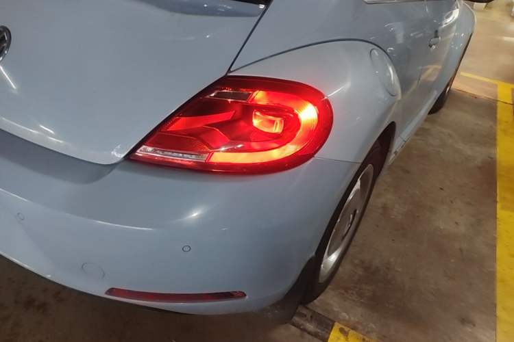 Used Volkswagen Beetle 2015 180TSI model Right Rear Taillight