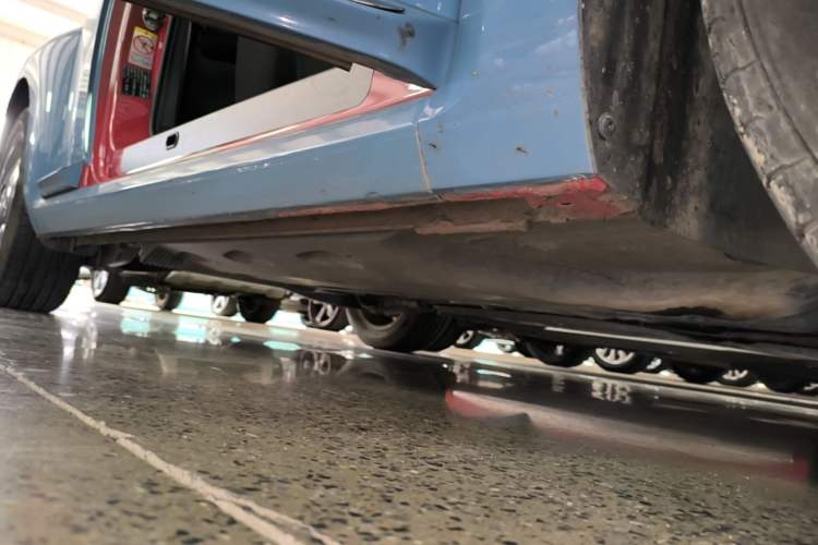 Used Volkswagen Beetle 2015 180TSI model Right Side Sill