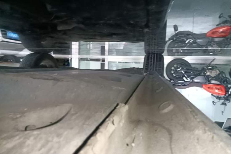 Used Volkswagen Beetle 2015 180TSI model Right Side Sill