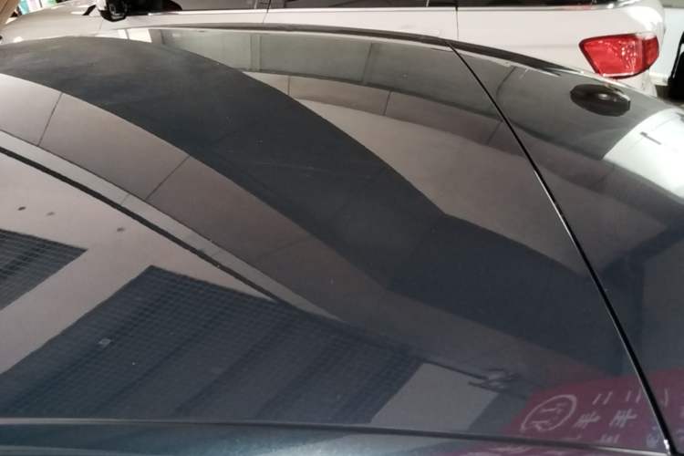 Used Volkswagen Beetle 2015 180TSI model Roof