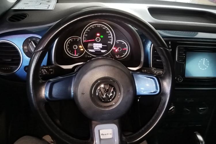 Used Volkswagen Beetle 2015 180TSI model Steering Wheel